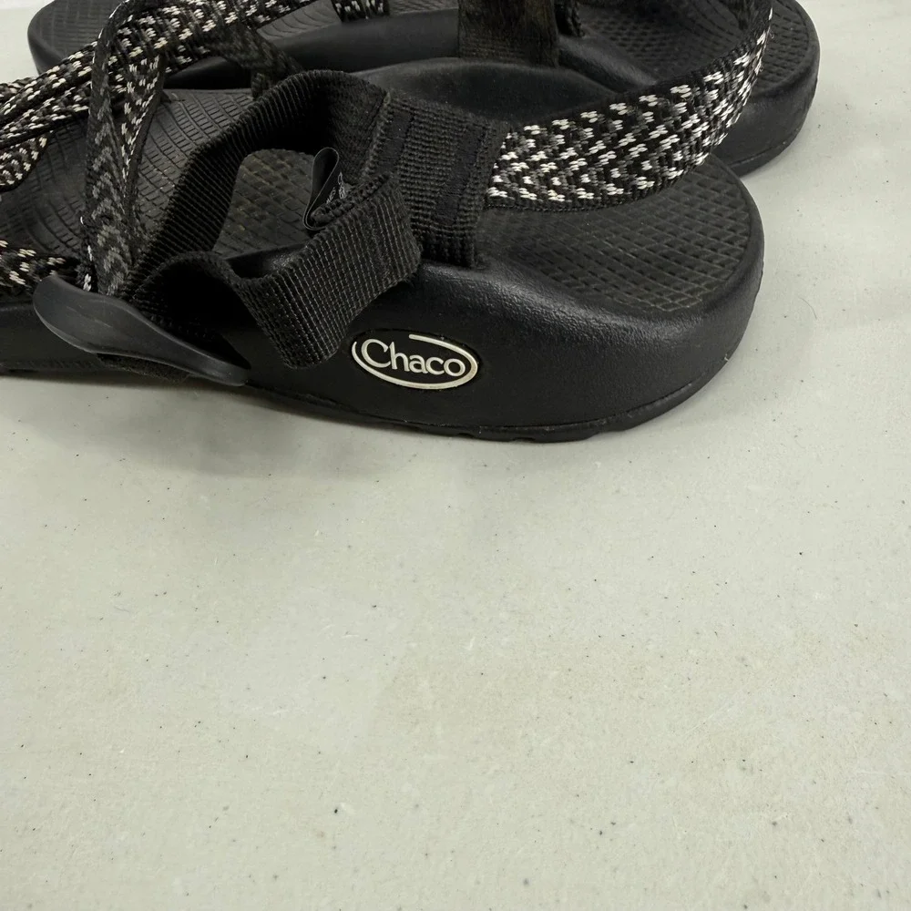 Chaco Z/Cloud 2 Sandals Womens Size 9 Black White Double Strap Toe Loop J106266W